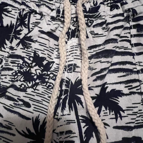 NWT linen beach shorts - Picture 3 of 7